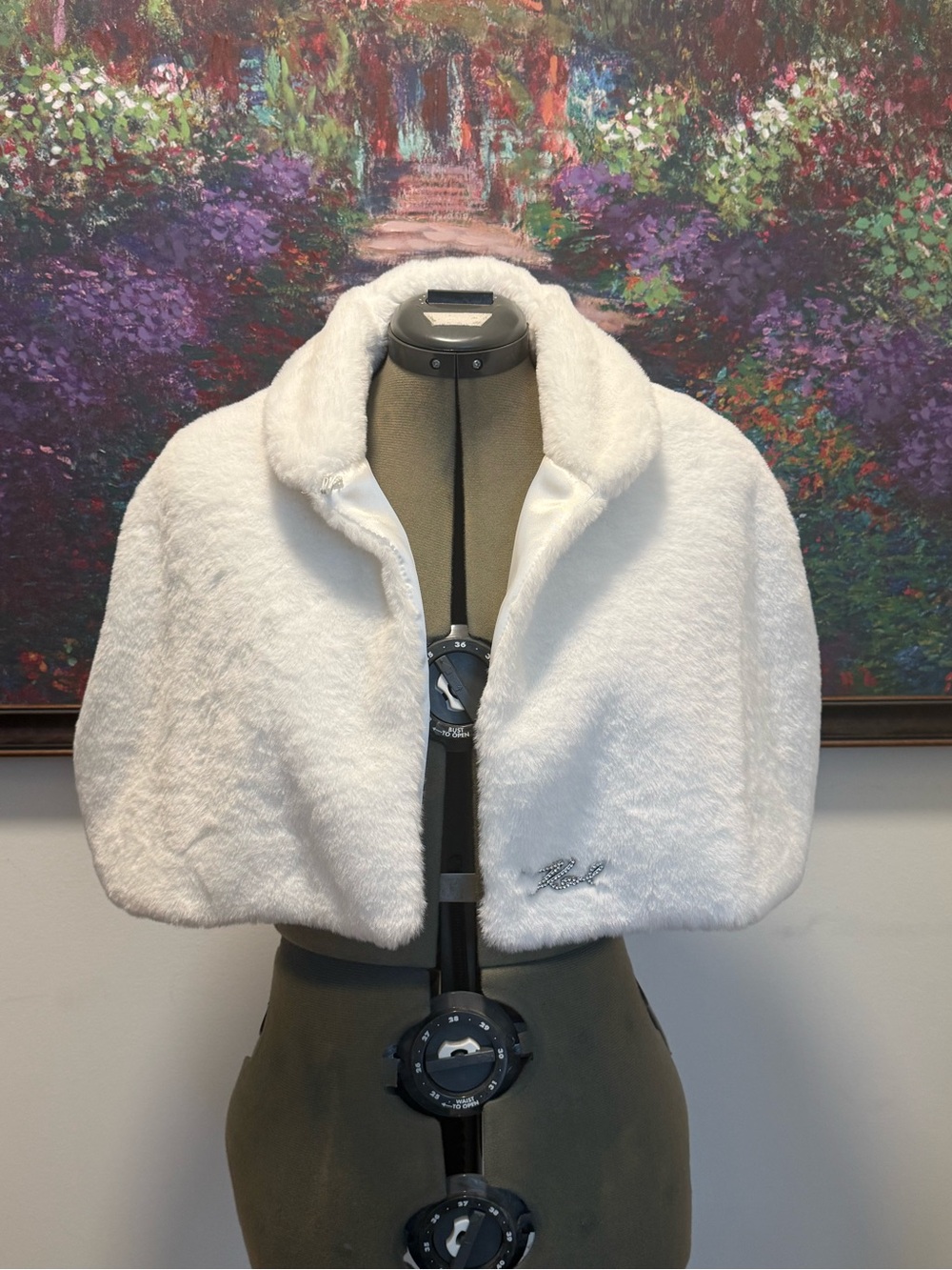 Karl Lagerfeld White Faux Fur Capelet Wrap